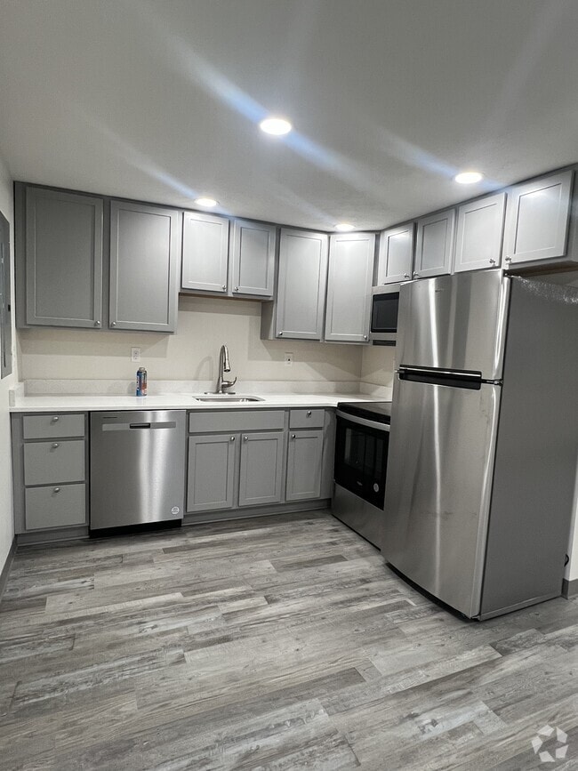 Building Photo - 201 Kathleen Dr Rental