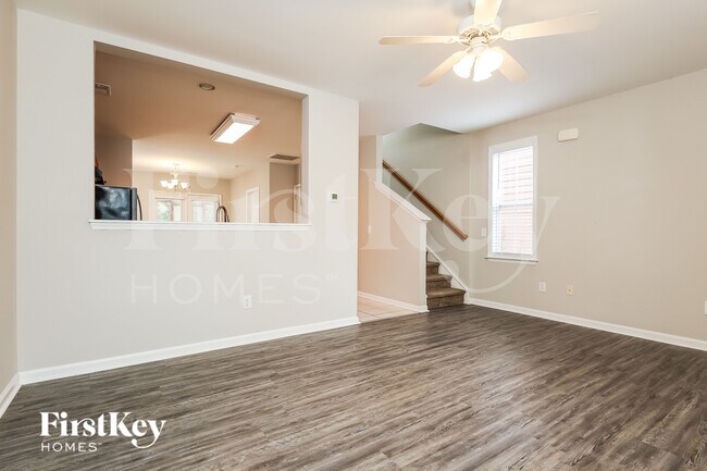 Photo - 405 Verbena Ave