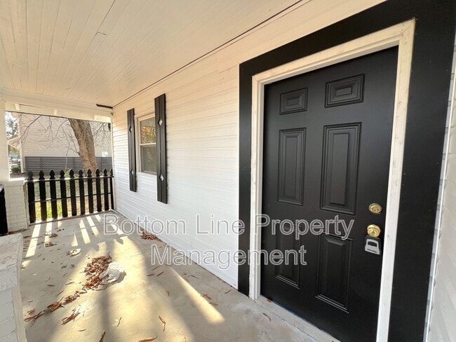 Photo - 218 Norwood Dr