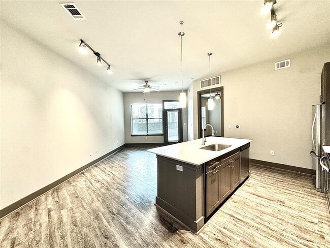 Photo - 5454 Washington Ave Condo Unit 1224