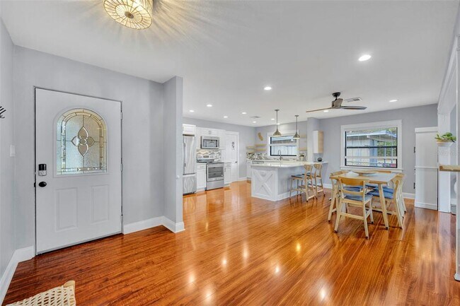 Photo - 1081 Lake Weldona Dr