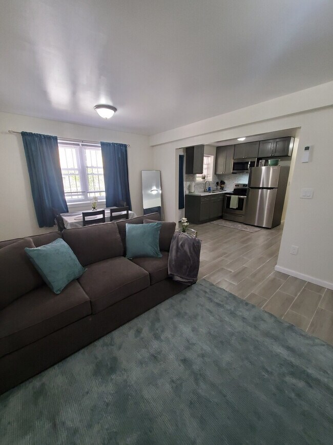 171 W Kingsbridge Rd Unit SI ID1497911P