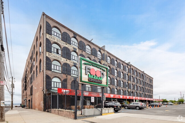 Photo - 472-480 Van Brunt St