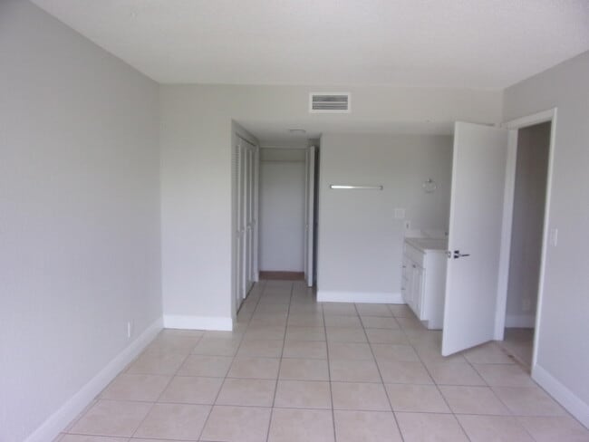 Photo - 1505 SE Royal Green Cir Unit U-203