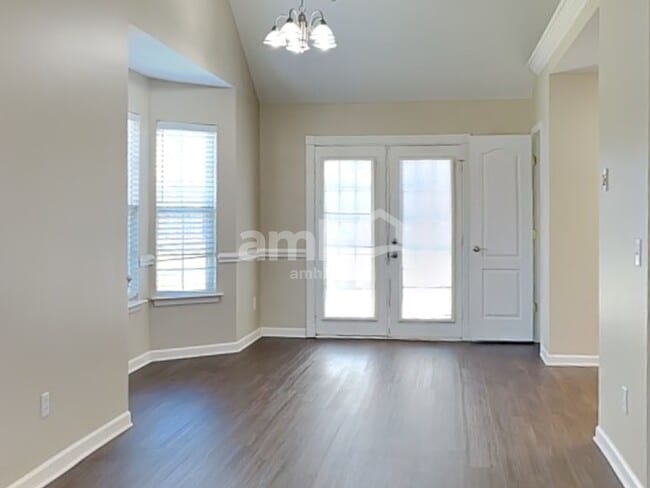 Photo - 1039 Saddle Wood Dr