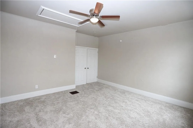 Photo - 305 Chestnut St