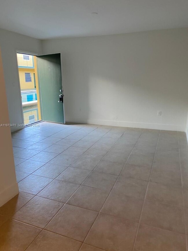 Photo - 1975 NE 135th St Unit 2D