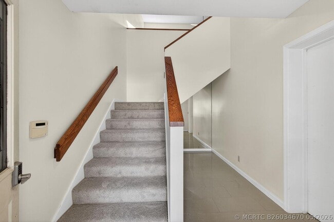 Photo - 17137 Waterbend Dr