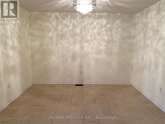 Photo - 138 Keystar Ct