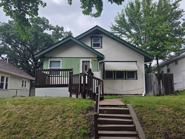 Building Photo - 3554 N Girard Ave