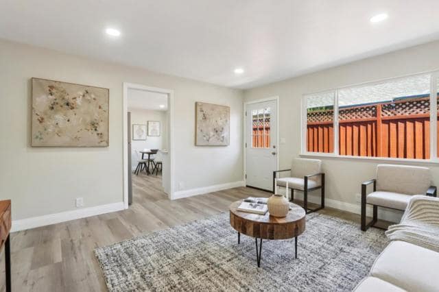 Building Photo - 1171 Locust St Unit 1171 Rental