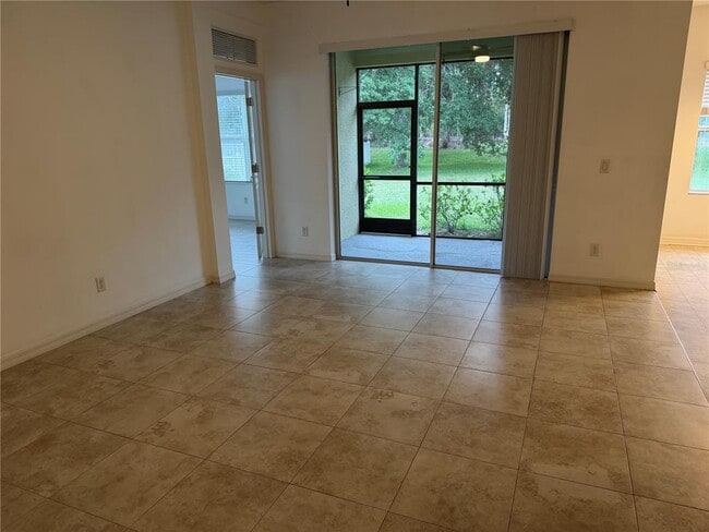 Photo - 11858 Forest Park Cir