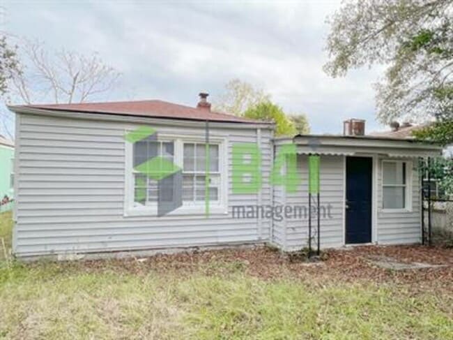 Photo - 355 Liberty Ave