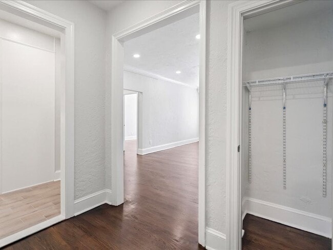 Photo - 510 Millburn Avenue Apartments
