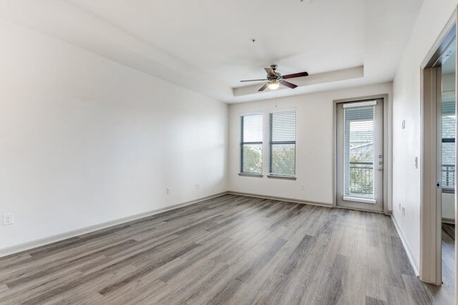 Photo - Halcyon Castle Hills