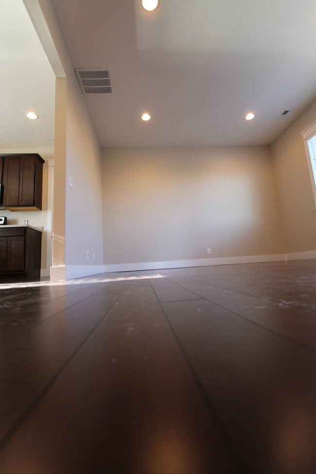 Photo - Luxury Finishes - Top-Floor Duplex Unit -- Mid-Town with a View