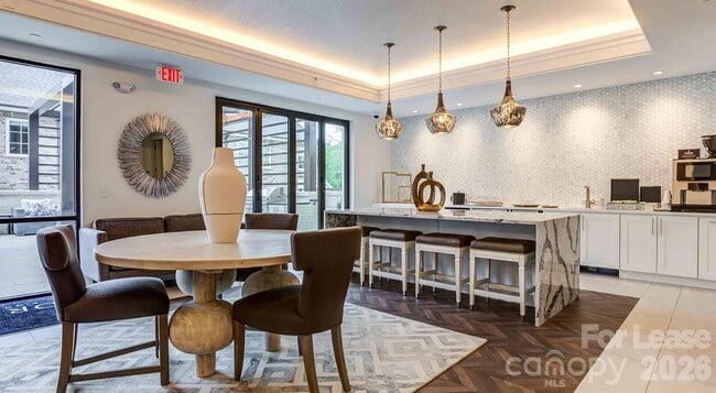 Photo - 2426 Vail Ave Unit B2-4006