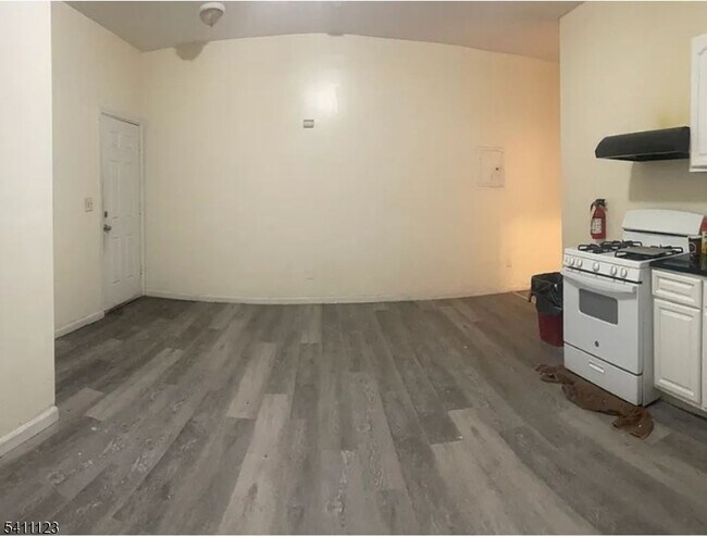 Photo - 286 Broadway Unit 2