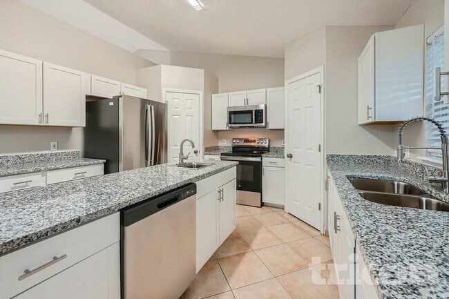 Photo - 104 Aurora Ln