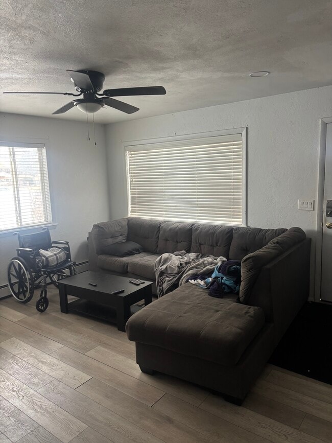 Photo - 2917 1/2 Formay Ave