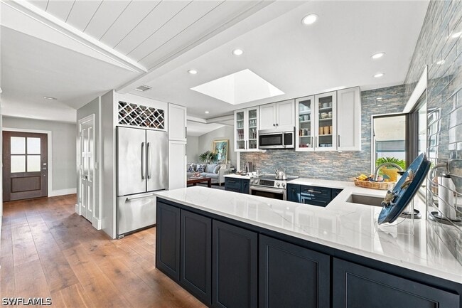 383 Seabee Ave