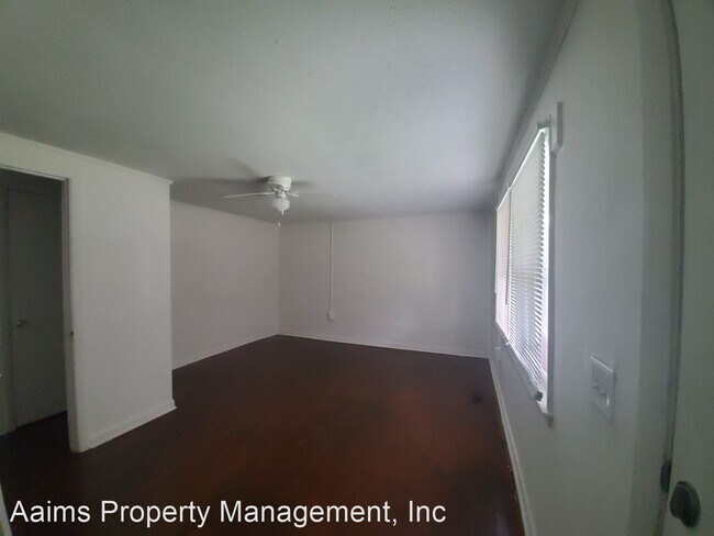 Photo - 2 br, 1 bath House - 2216 Murchison Road