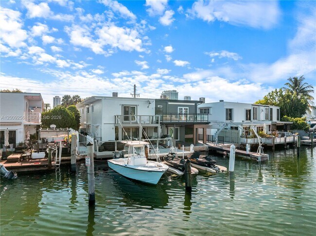 Building Photo - 7406 Gary Ave