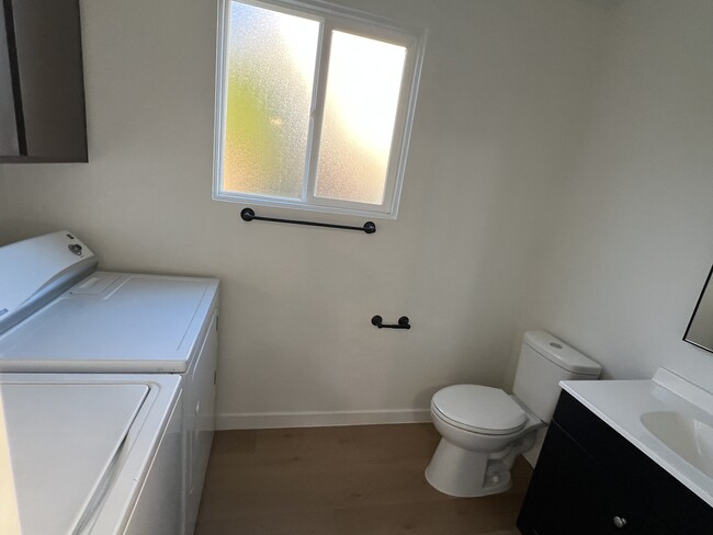 Photo - 7424 Launa Dr