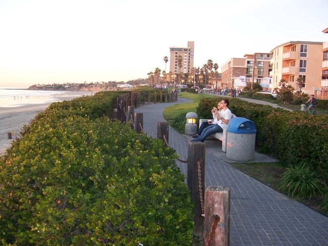 Photo - 830 Felspar St Unidad 830 Felspar Street