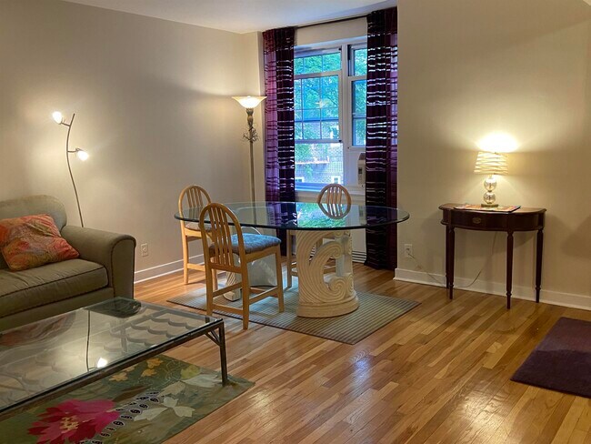 Photo - 8550 JFK Blvd E