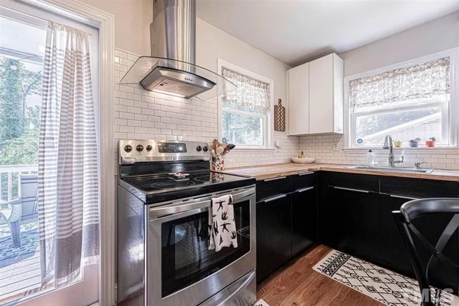 Photo - 2432 Derby Dr