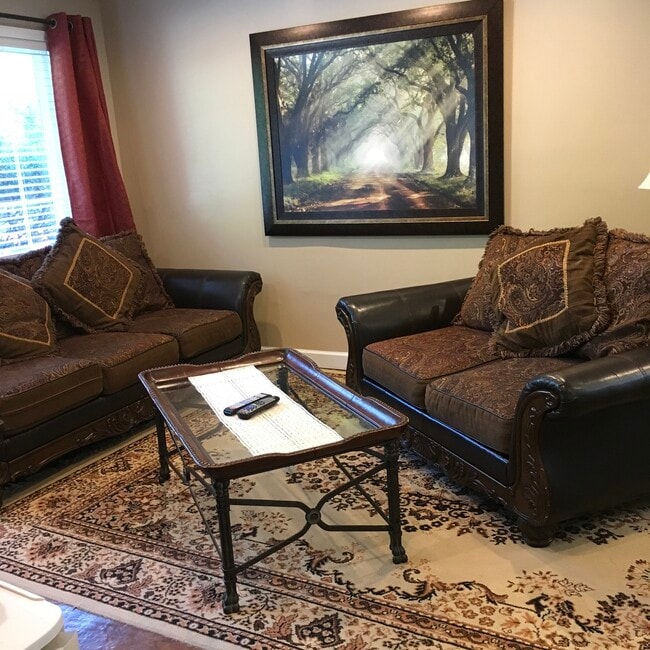 Photo - Walnut Cove Apartments