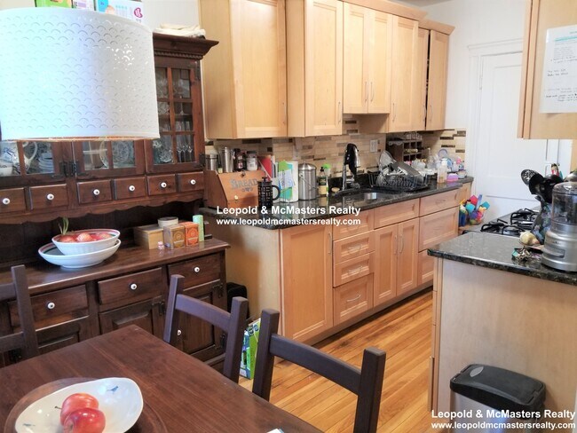 Photo - 93 Chester St Unit 6