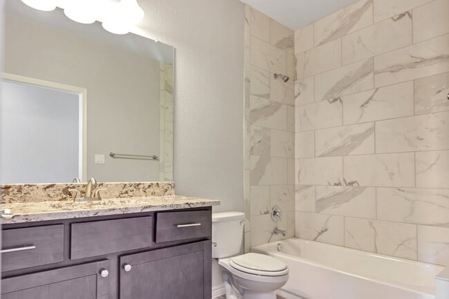 Photo - 643 County Rd 306