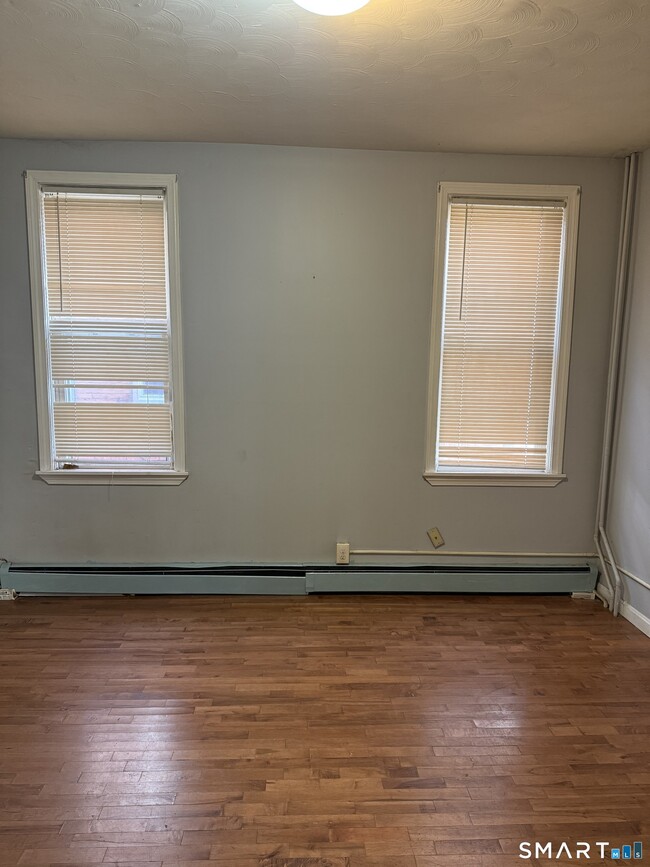 Photo - 123 Putnam St Unit 1st Floor