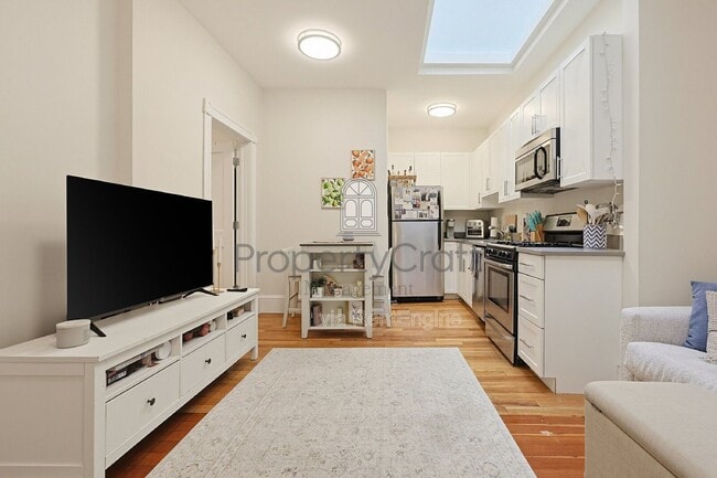 Building Photo - 16 Union Pk St Unit 2
