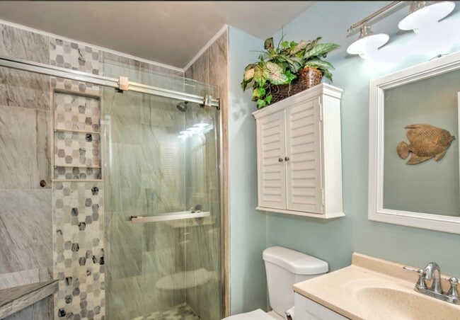 Building Photo - 4803 SW Santa Barbara Ct Rental