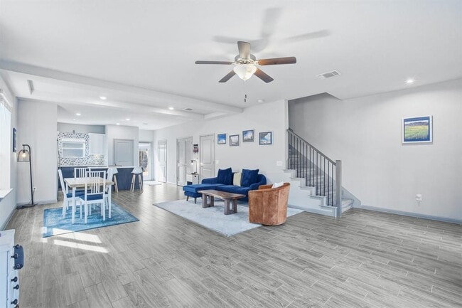 Photo - 5909 Charles Merle Dr.