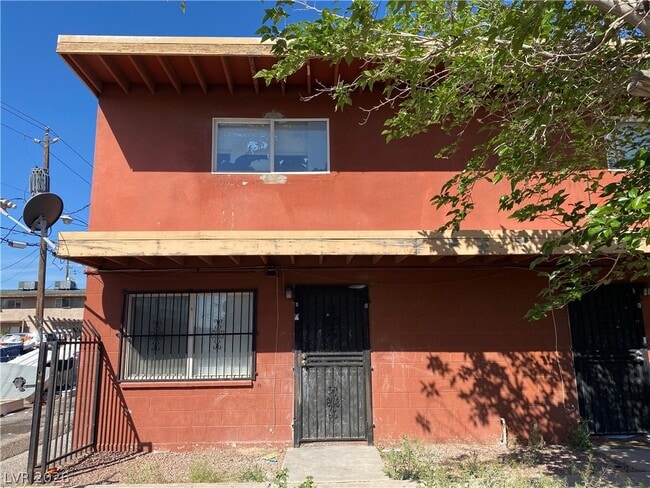 Building Photo - 2812 Marlin Ave