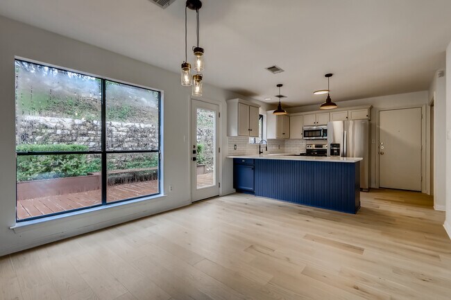 Photo - 107 Long Wood Ave