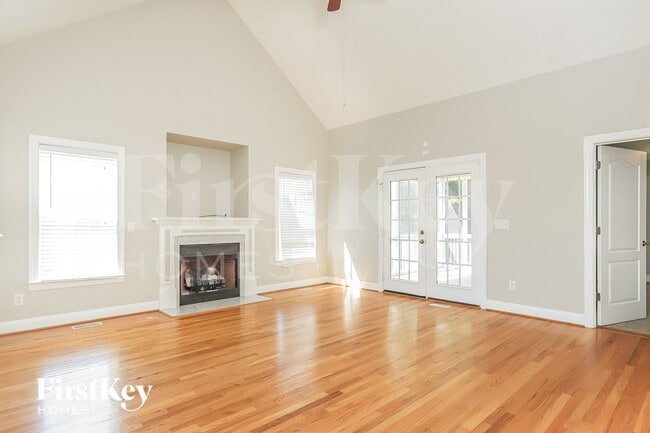 Photo - 85 Great Oak Dr