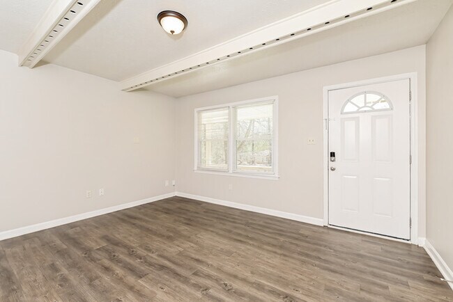 105 Hidden Pines Dr