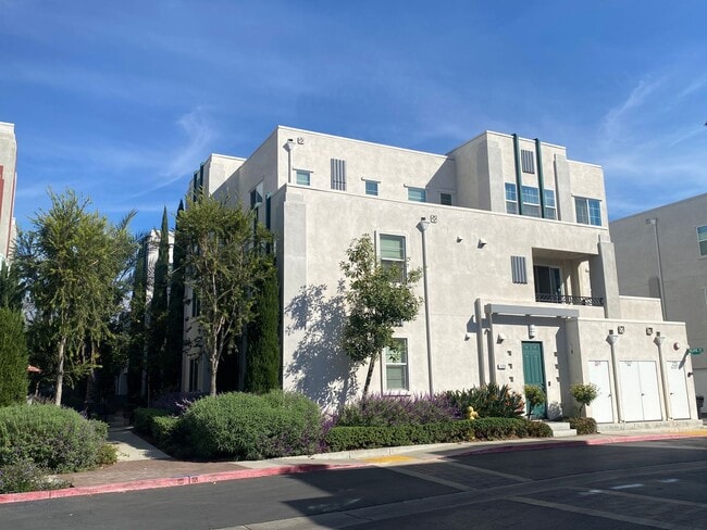 Downtown Upland 3 Bedroom Condo - Downtown Upland 3 Bedroom Condo