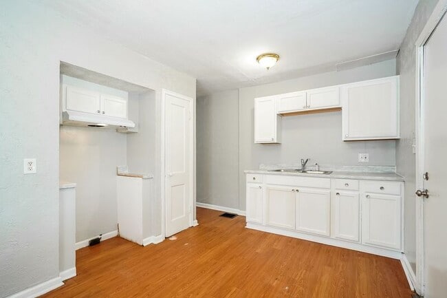 1732-1734-1734 E Whittier St
