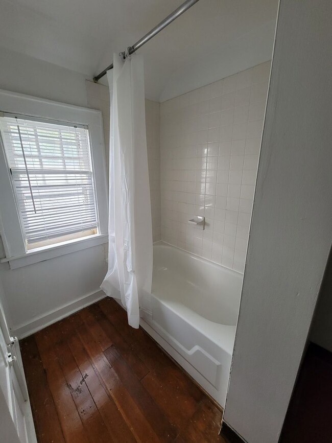 Photo - 620-22 Fellows Ave Unidad Apt 3