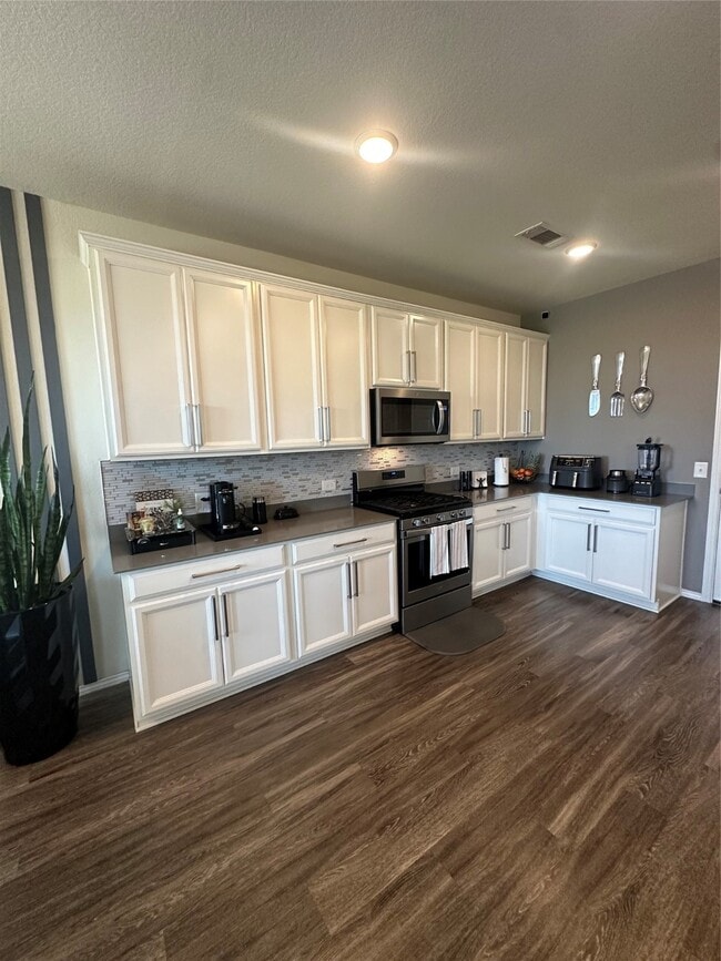 Photo - 5730 Pampus Prairie Rd