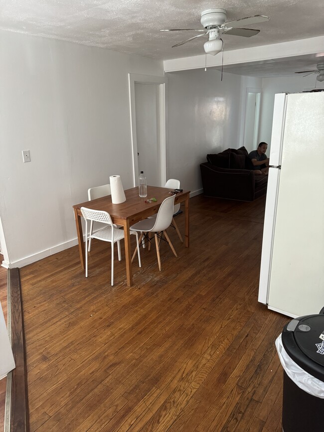 Building Photo - 28 Compton St Unit 1 Rental