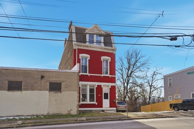 Photo - 1900 State Ave Unit 1