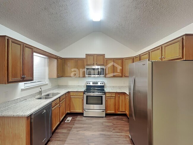 Photo - 2219 Brick Way