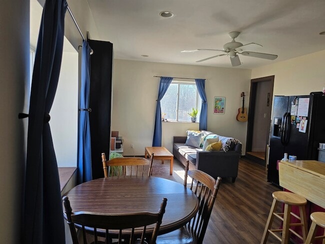 Photo - 352 Packers Falls Rd